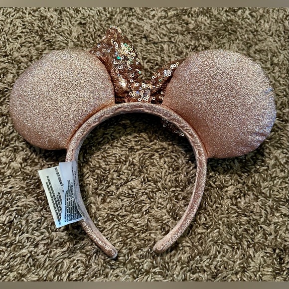 Disney Rose Gold Ears - Picture 2 of 2